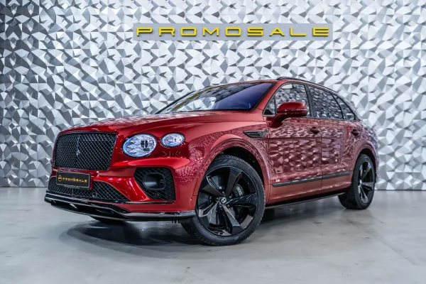 Bentley - Bentayga V8 First Edition BLACK SPEC CARBON