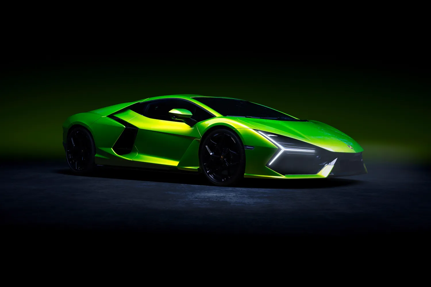 lamborghini-green-luxury-cars-8k-ultra-hd-ultra-hd-computer-desktop-image-screensavers-wallpapers-backgrounds-backdrops-display-image-theme-4k-mac-and-pc-15-03-2025-1742078814-hd-wallpaper