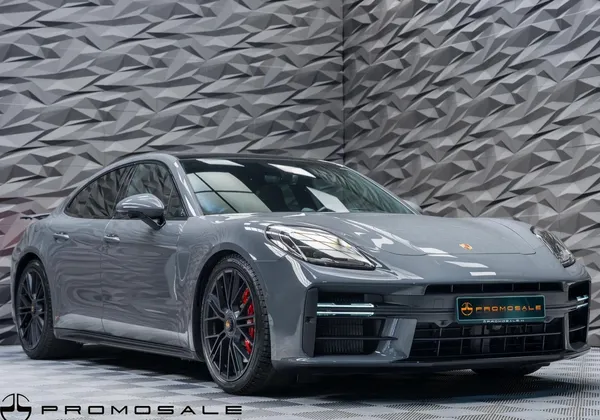 - Panamera GTS